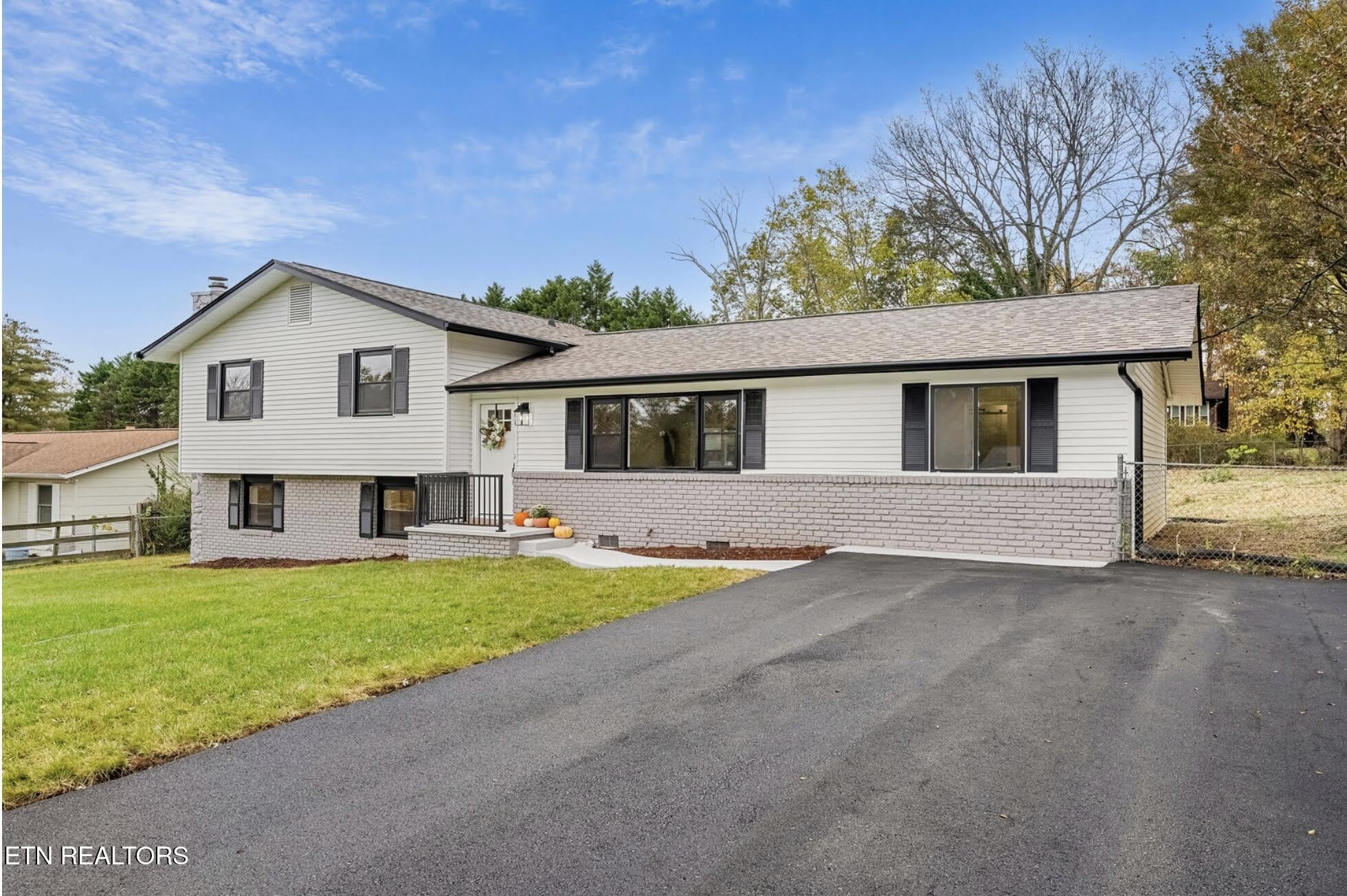 6741 Heatherbrook Drive – photo 1