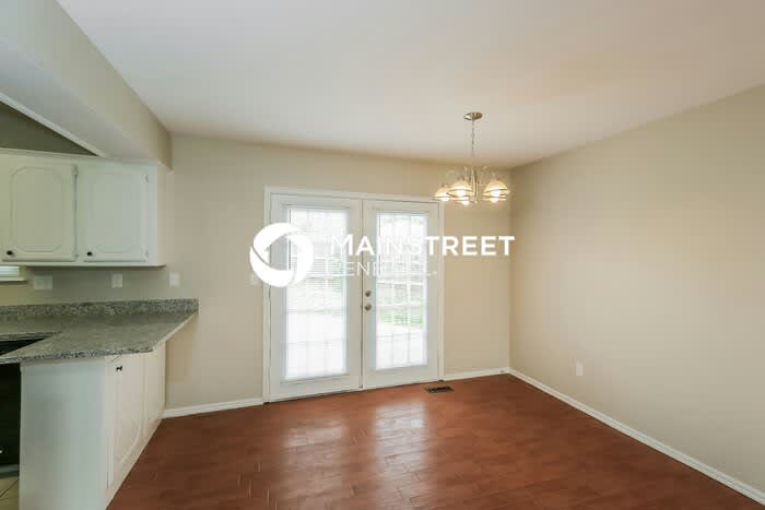 1604 Pennington Circle – photo 4