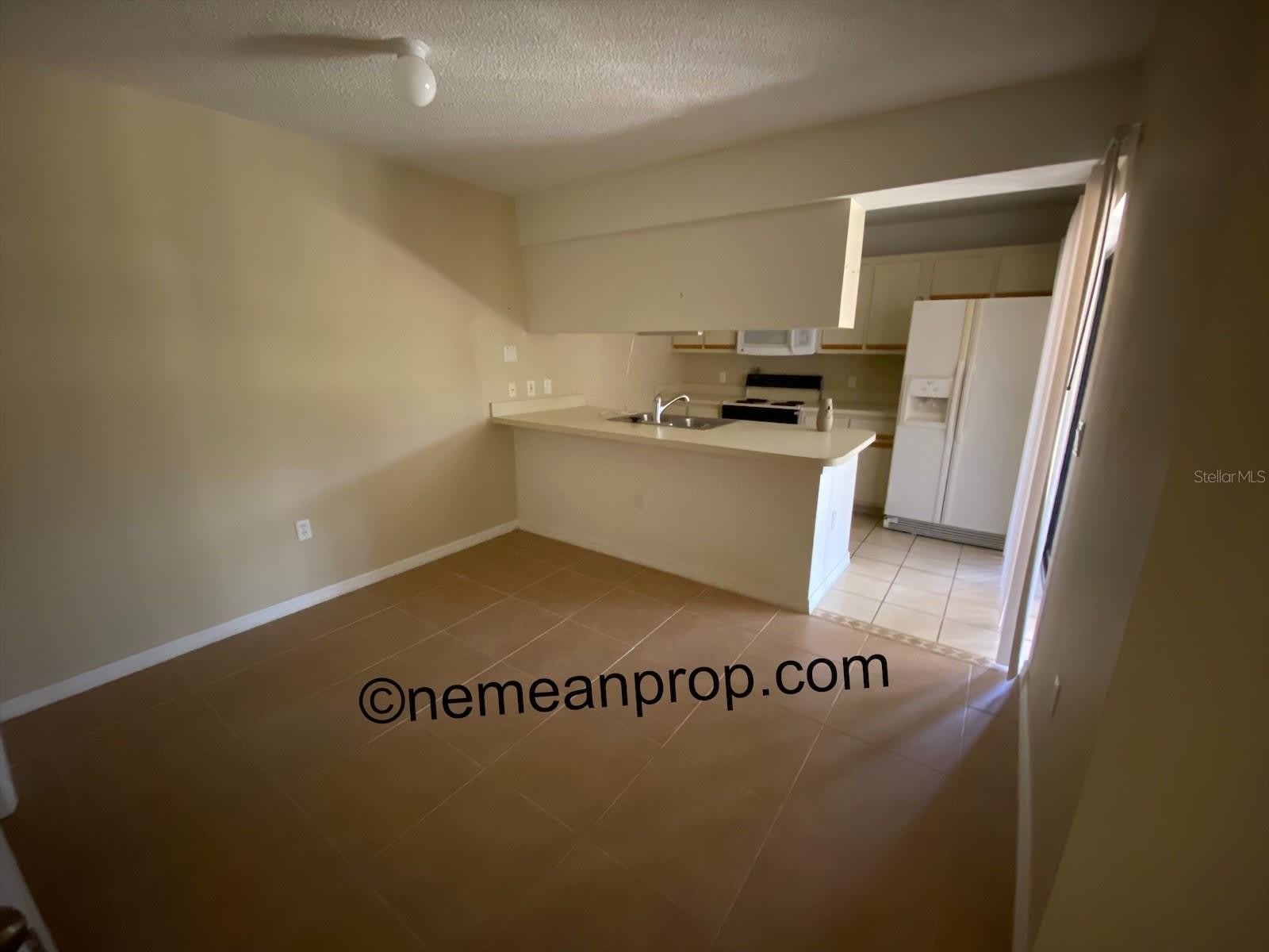 2949 POPLAR Avenue – photo 5