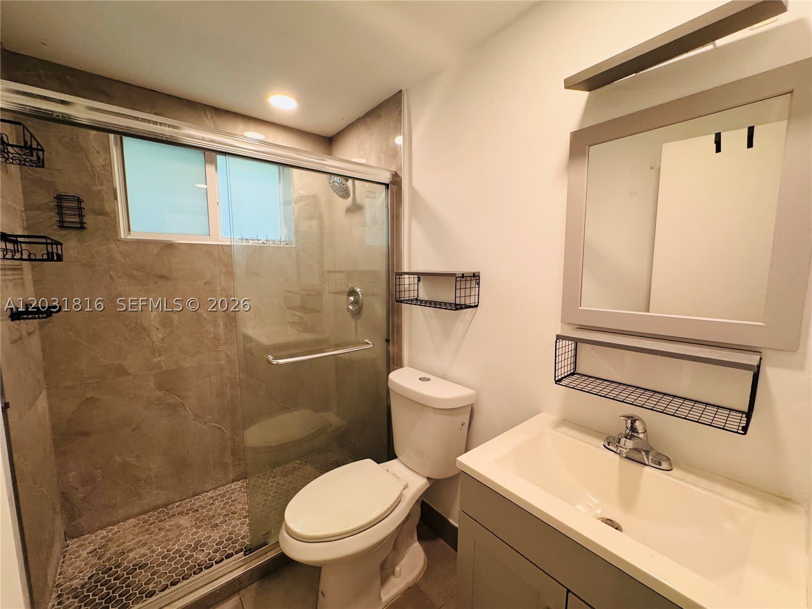 75 Washington Ave – photo 3