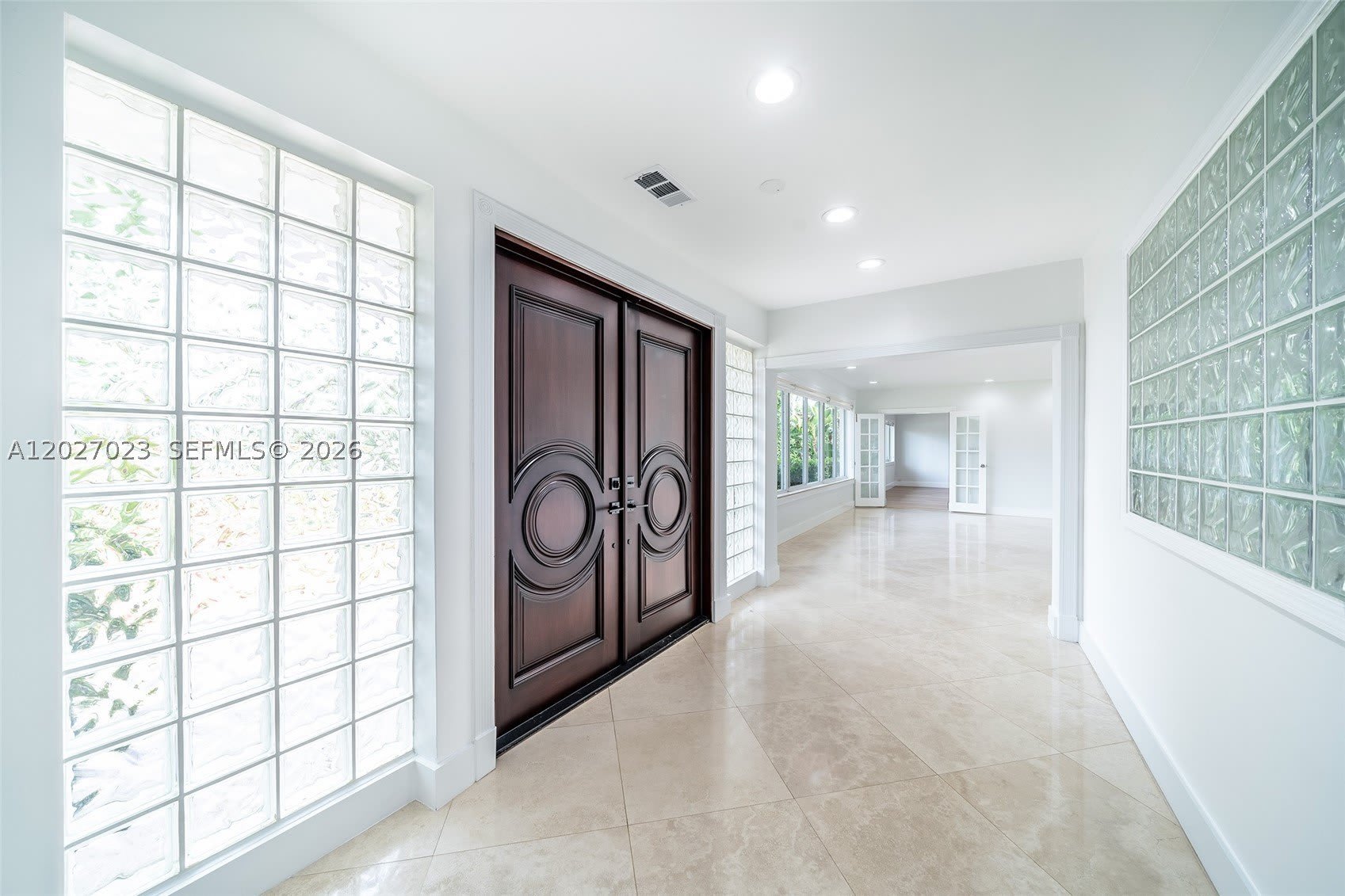 9835 W Broadview Dr – photo 2