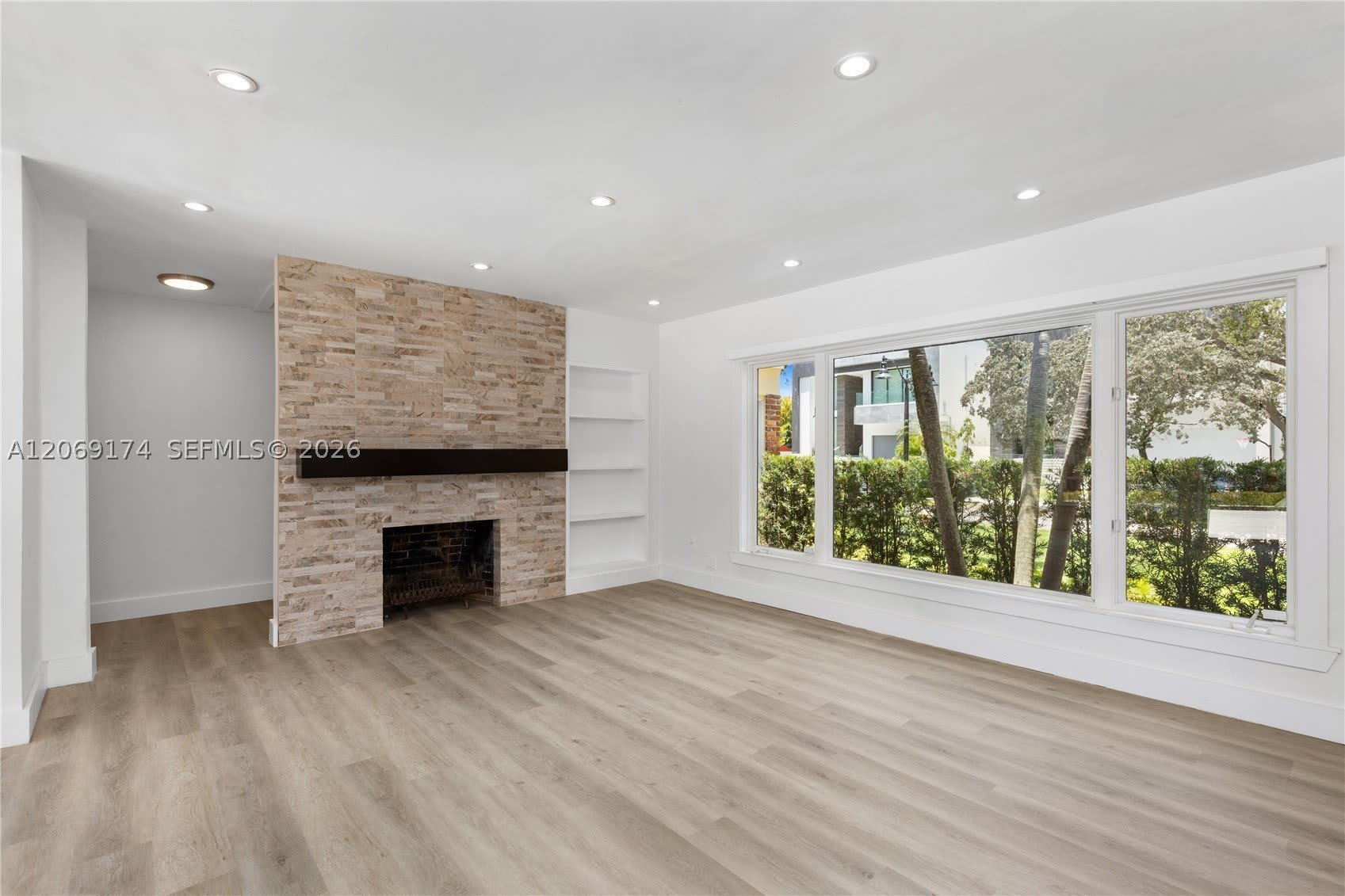 330 Coconut Isle Dr – photo 4