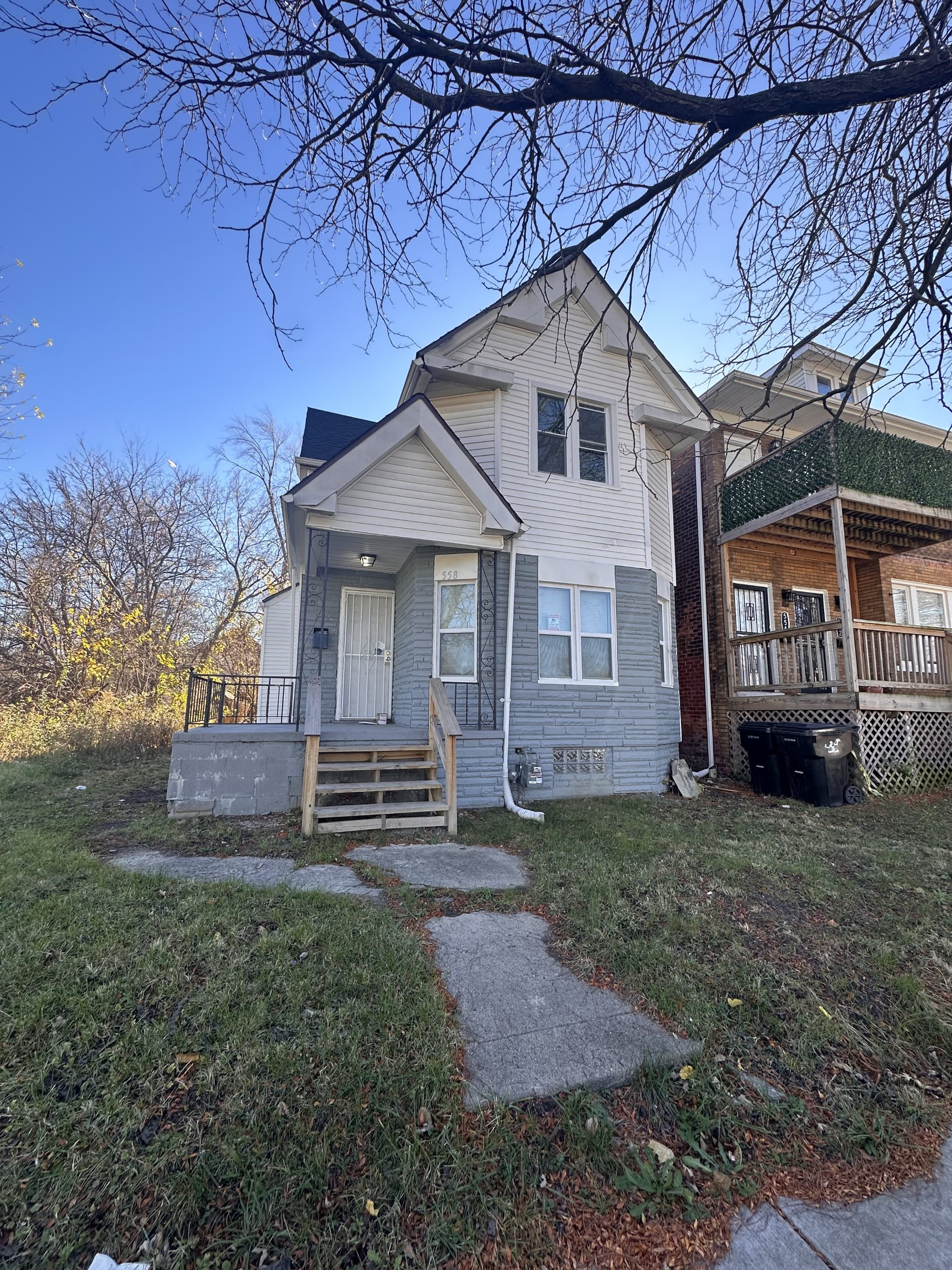 558 Holbrook Avenue – photo 1