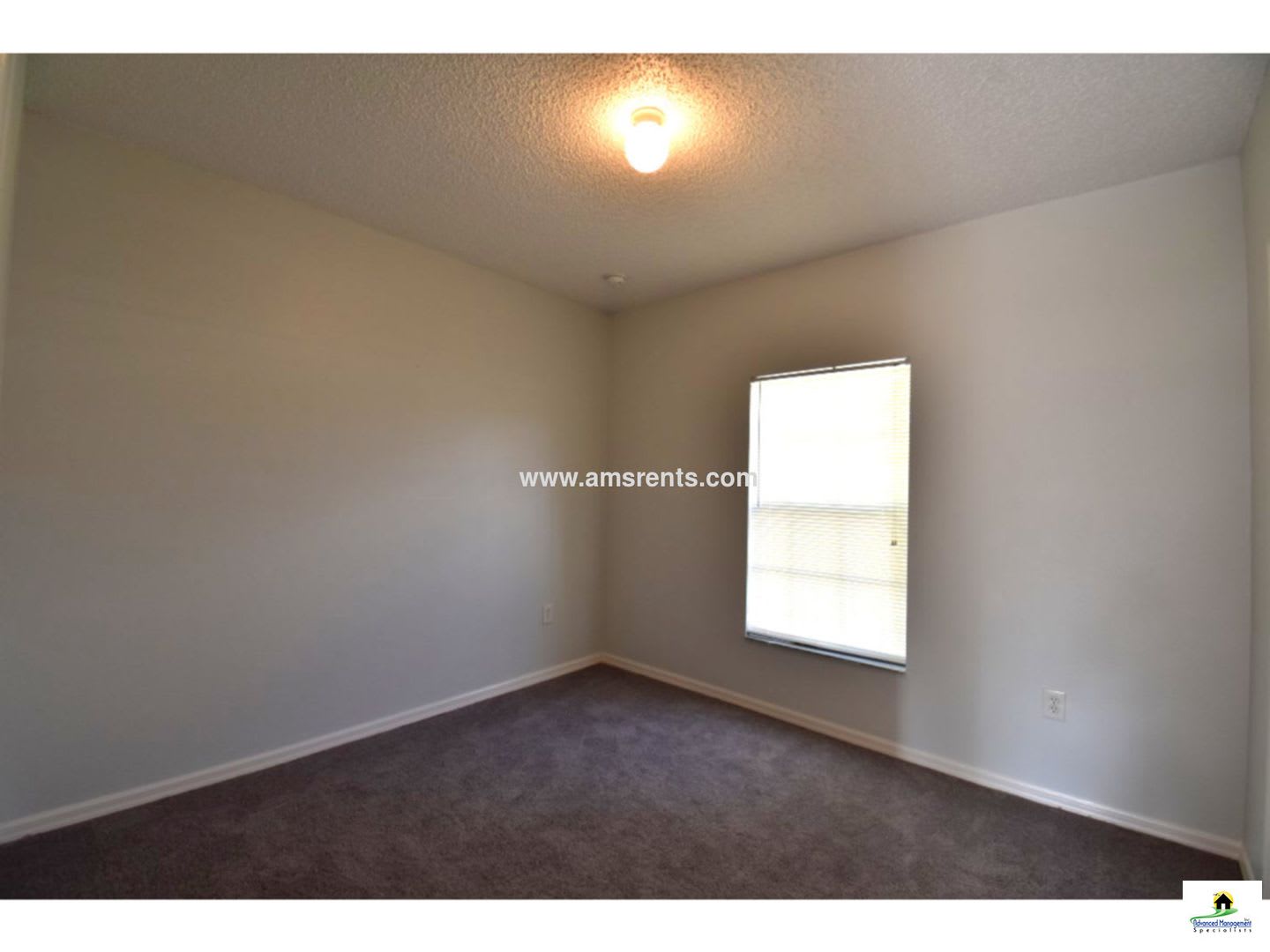 Very Nice Cozy 3Bd 2Ba With A Nice Size Back Yard In Poinciana A Definite Must See – photo 3