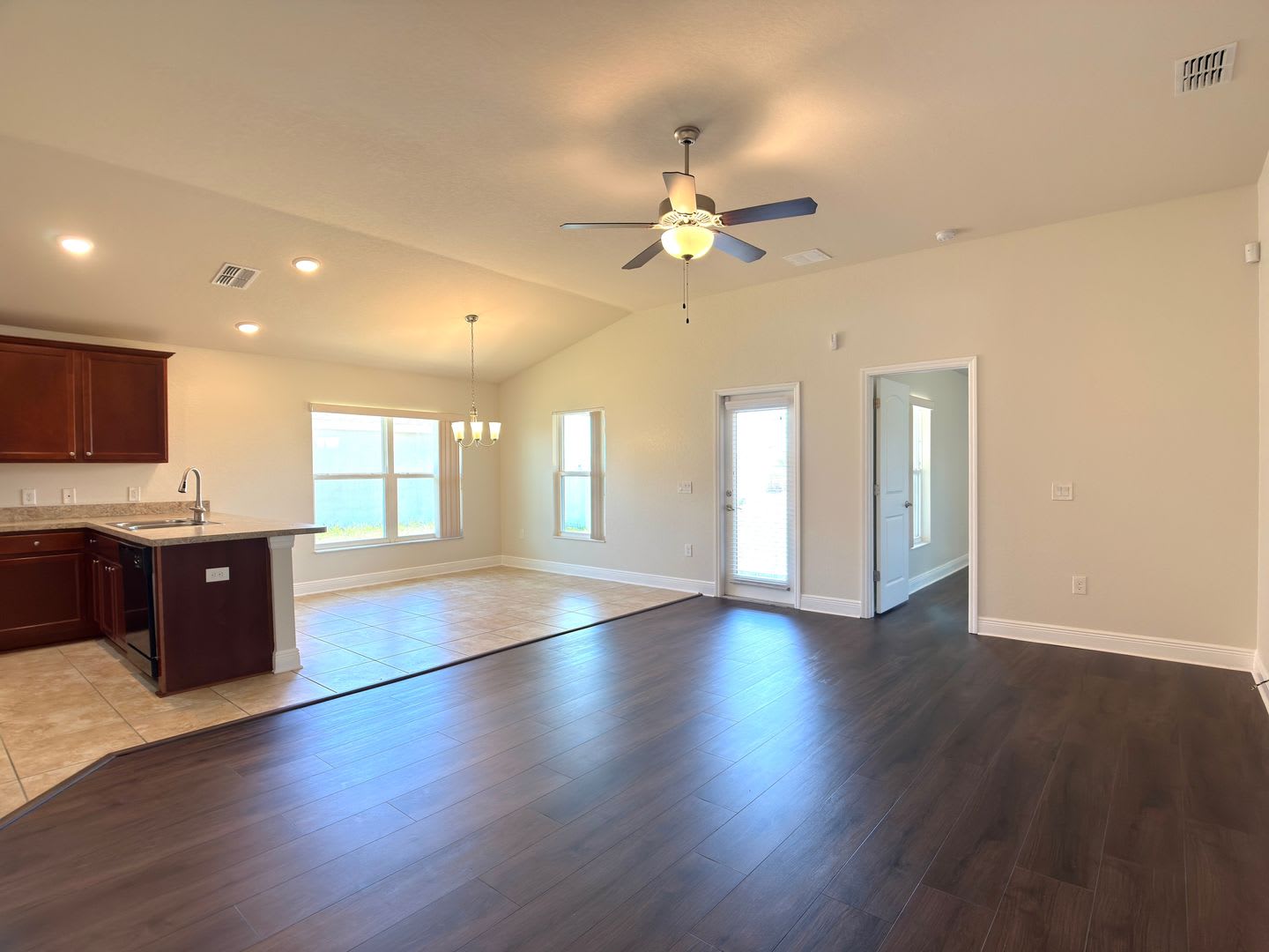 618 Poppy Lane 1 – photo 4