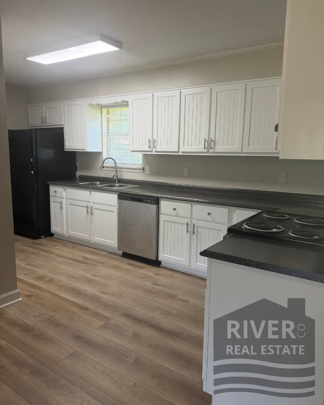 1607 Harding Avenue – photo 3