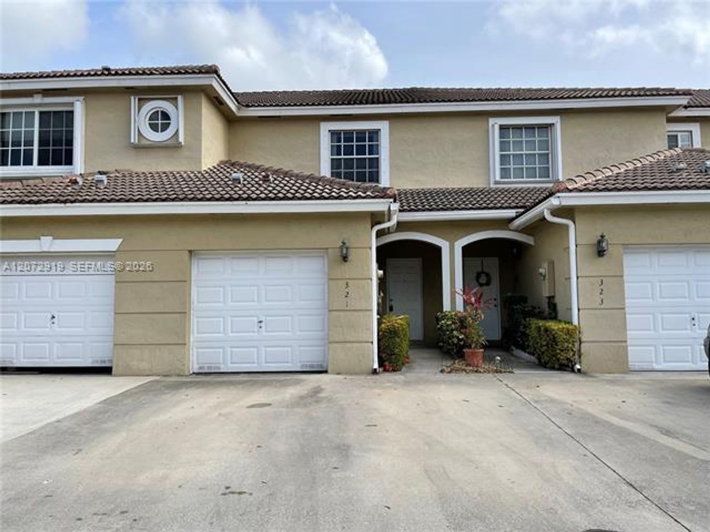 321 SW 120th Ave th 321, Pembroke Pines, FL 33025 – photo 2