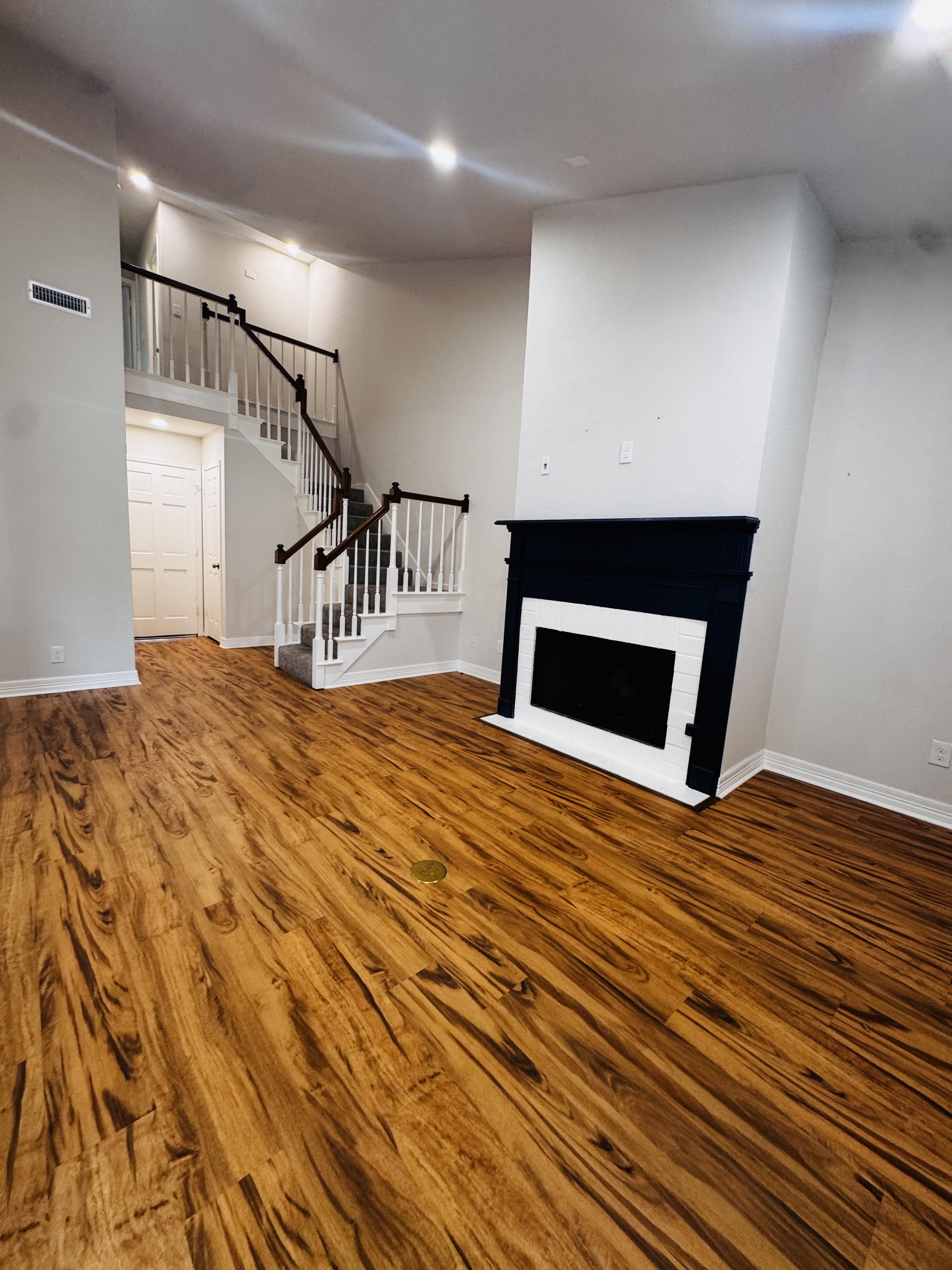 6320 East 89th Place – photo 1