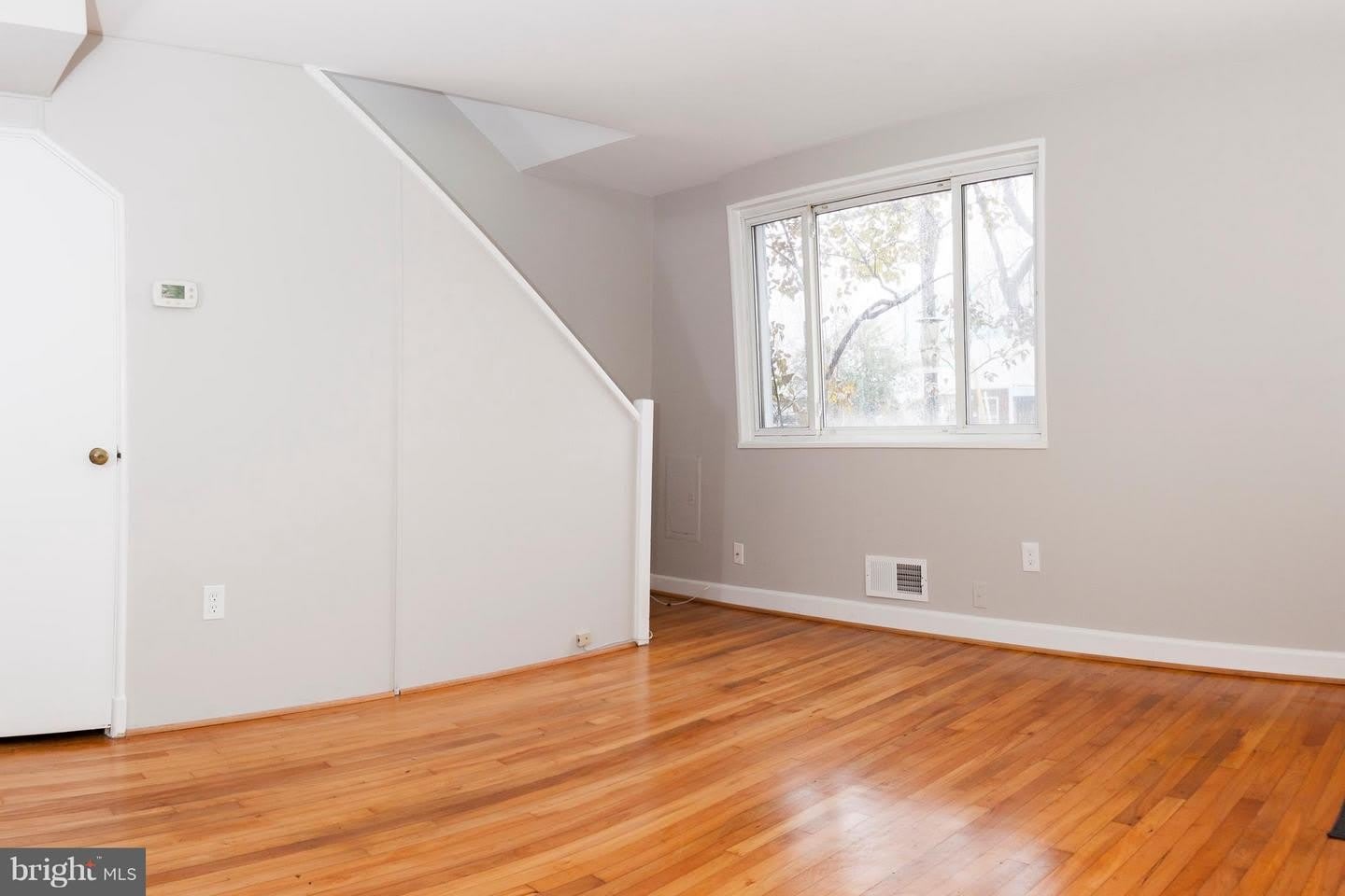 5627 8TH ST S – photo 3