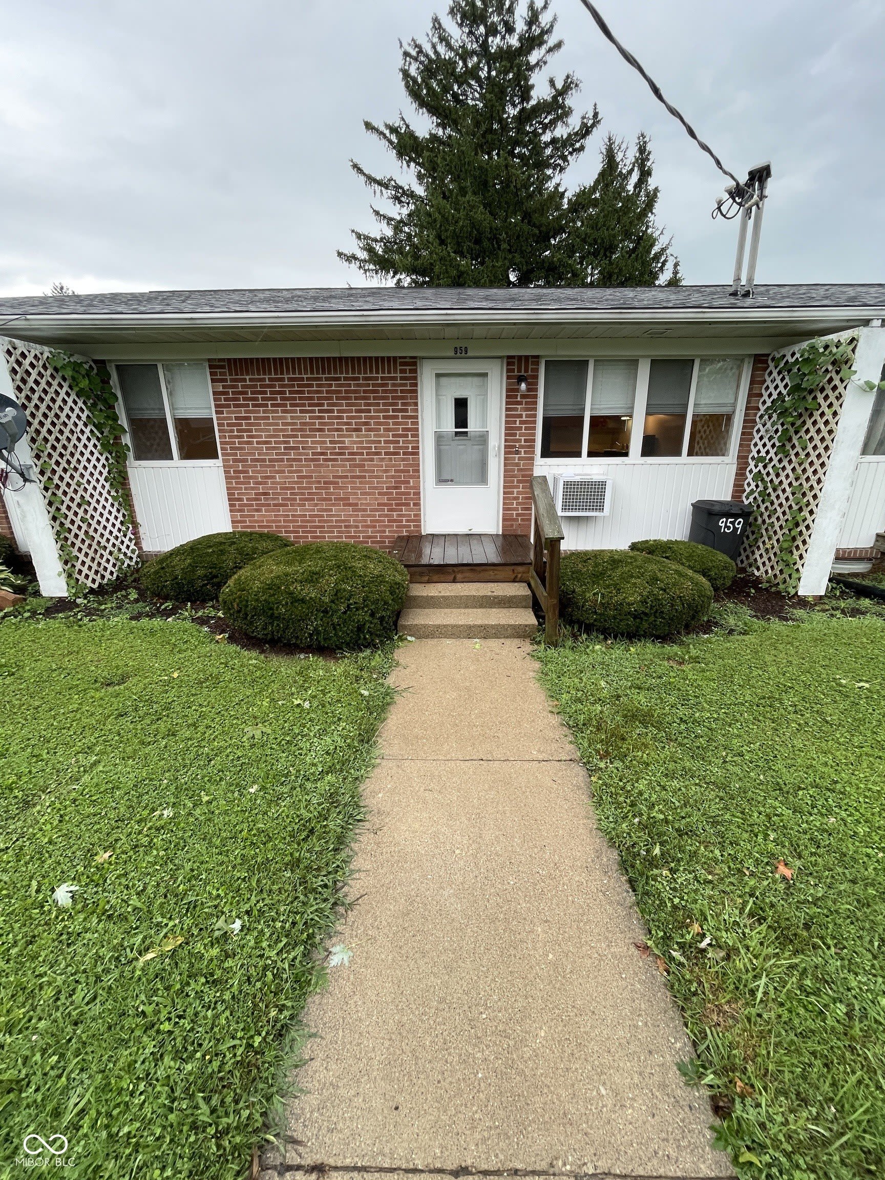 959 W McKay Road – photo 1
