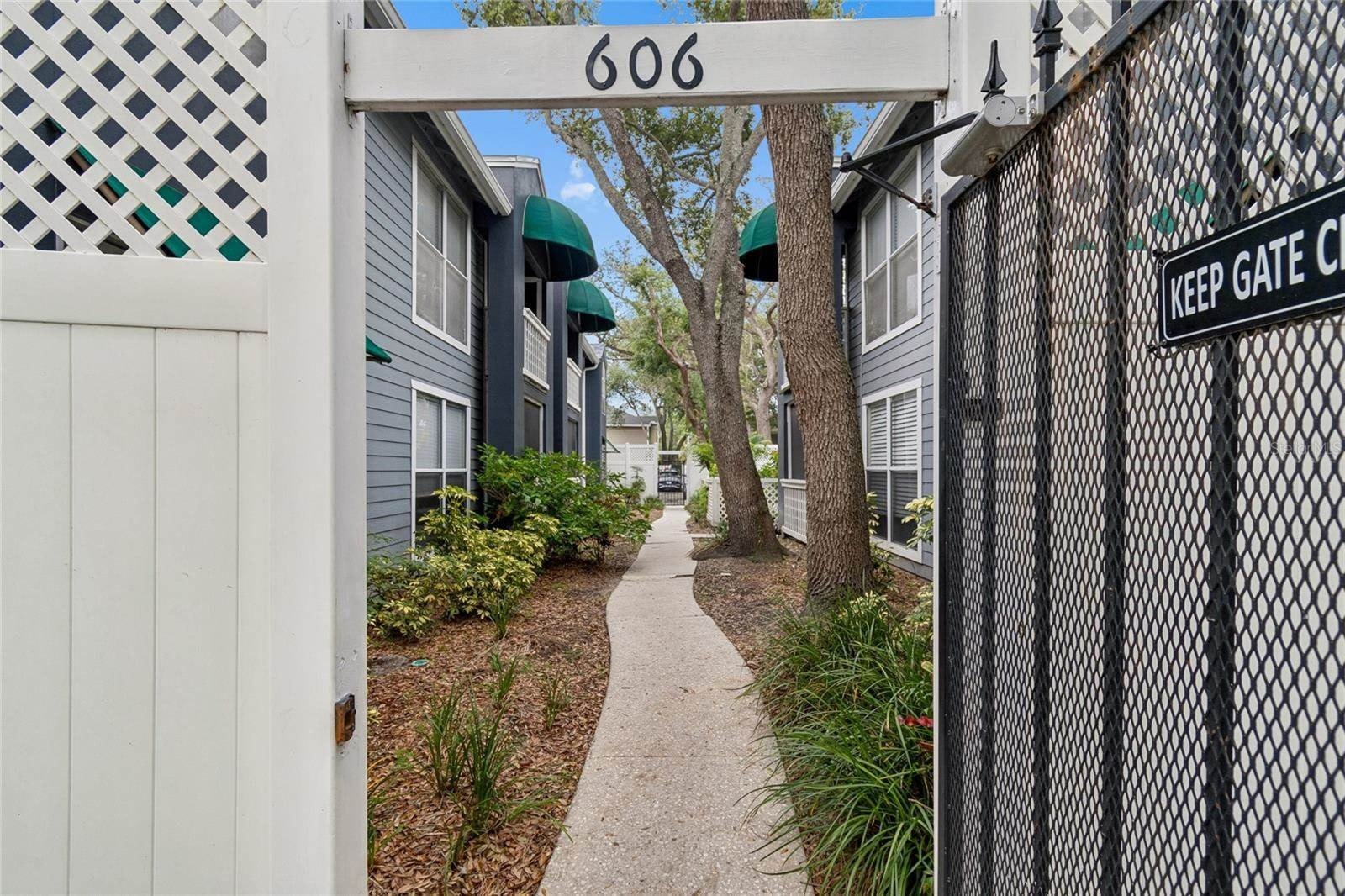 606 South Albany Avenue – photo 4
