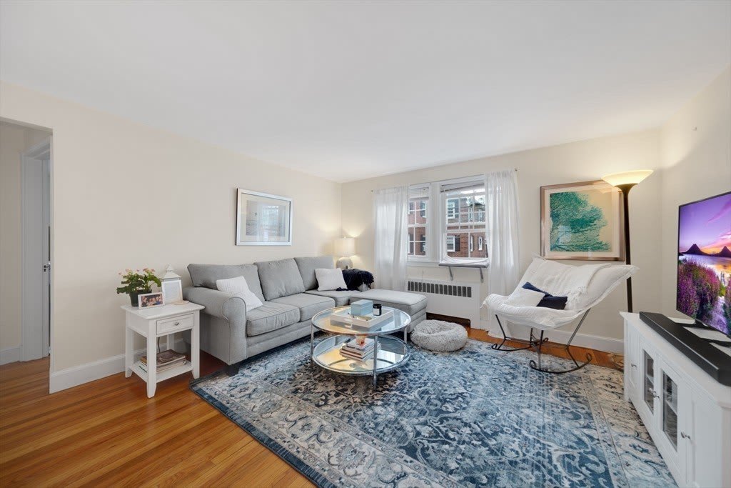 924 Massachusetts Ave – photo 2