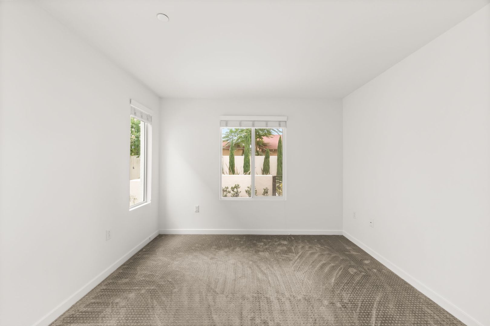 Beautiful Townhome – photo 5