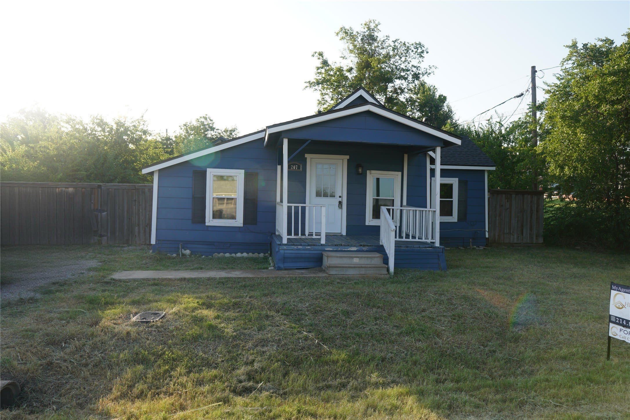 207 N Illinois Street – photo 1