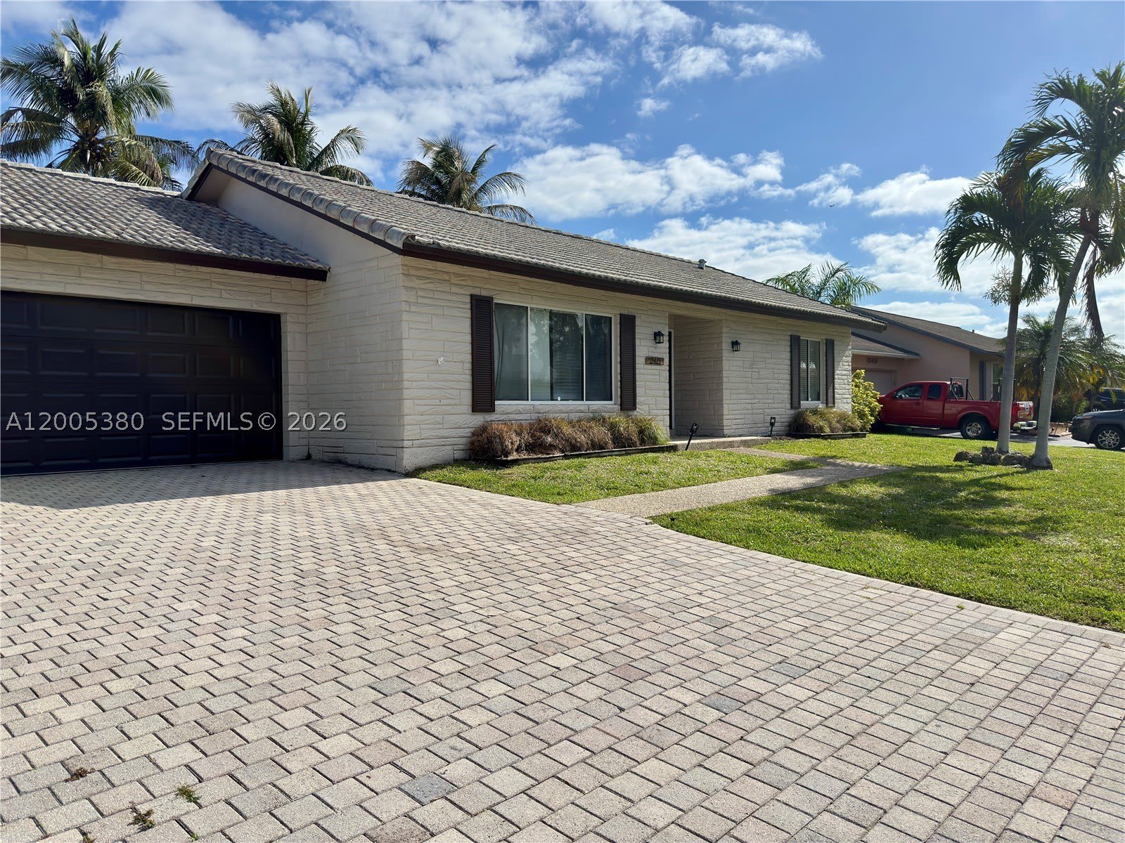 13425 NW 10th St – photo 1