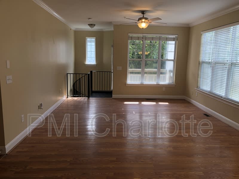 6710 Mallard Park Dr – photo 4