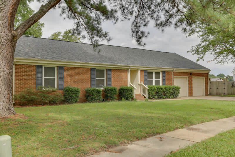 2637 N Elizabeth Harbor Dr – photo 2