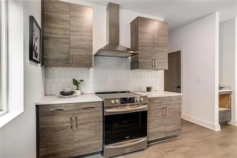 1436 Walker Place SE – photo 5
