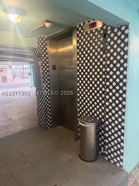 701 Collins Ave – photo 2