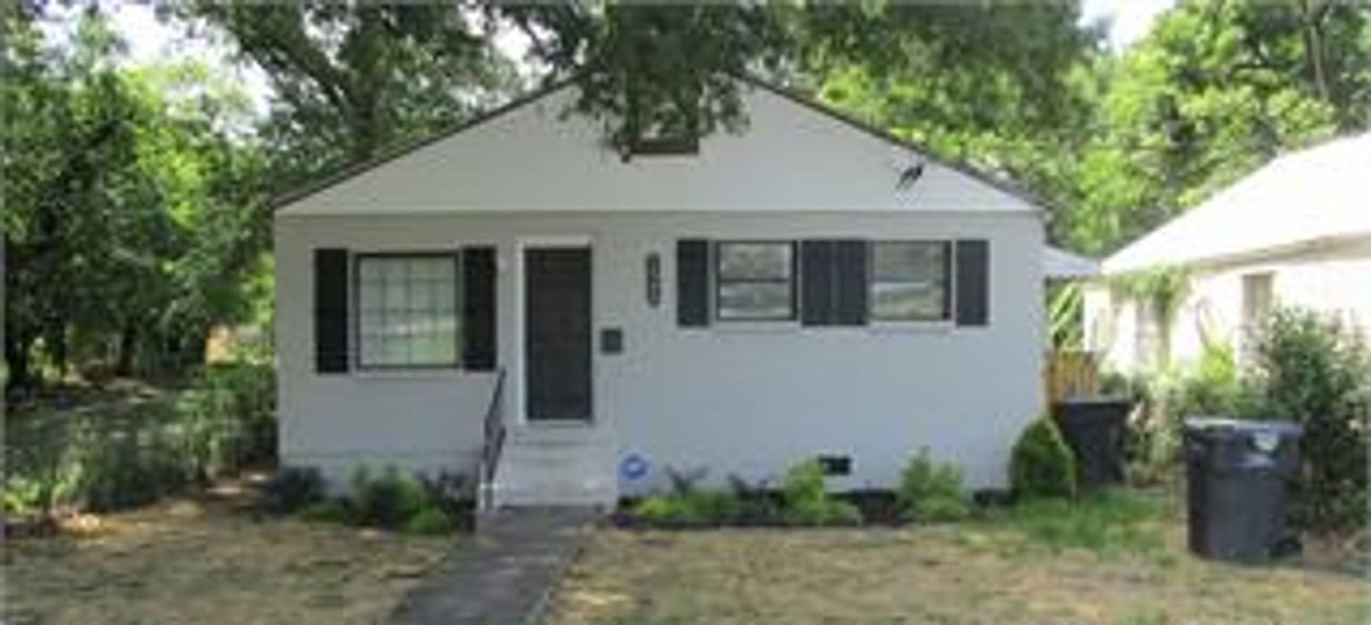 Price Reduced 1946 Greene St Augusta Ga 3 Bedroom 1 Bath Home 1200 Month Accepts Section 8 Vouchers 200 Off First Month S Rent – photo 2