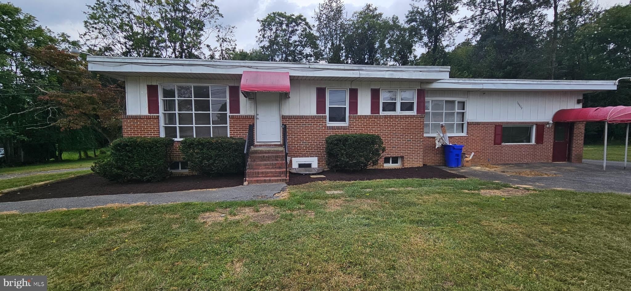 10879 Clarksville Pike – photo 2