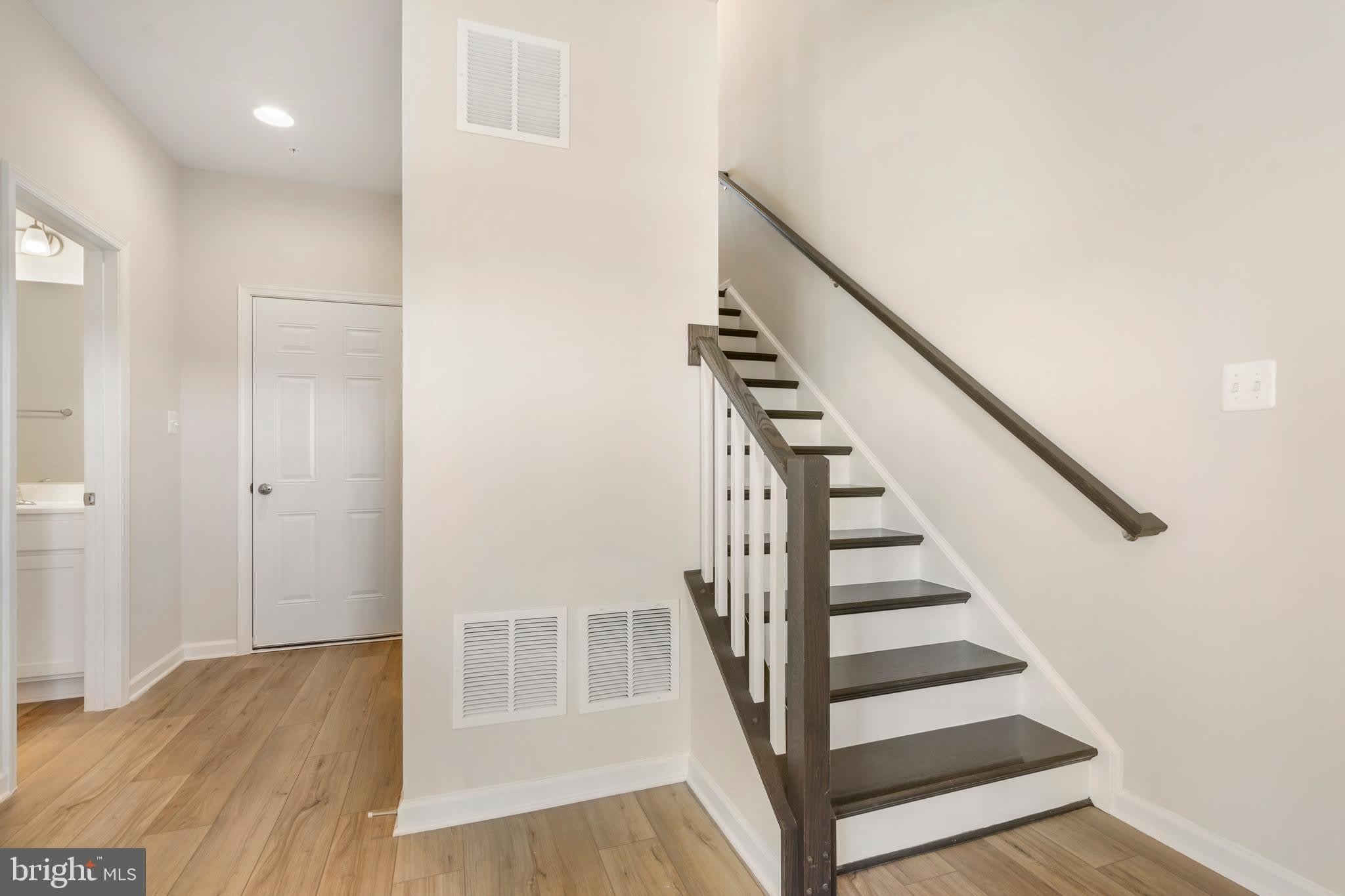 420 CARROLL WALK AVE – photo 2