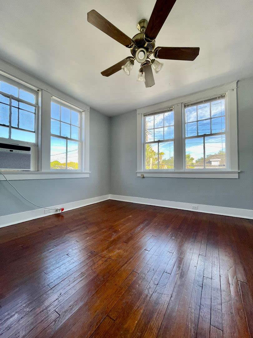 2 Bed 1 Bath Near Campus – photo 3