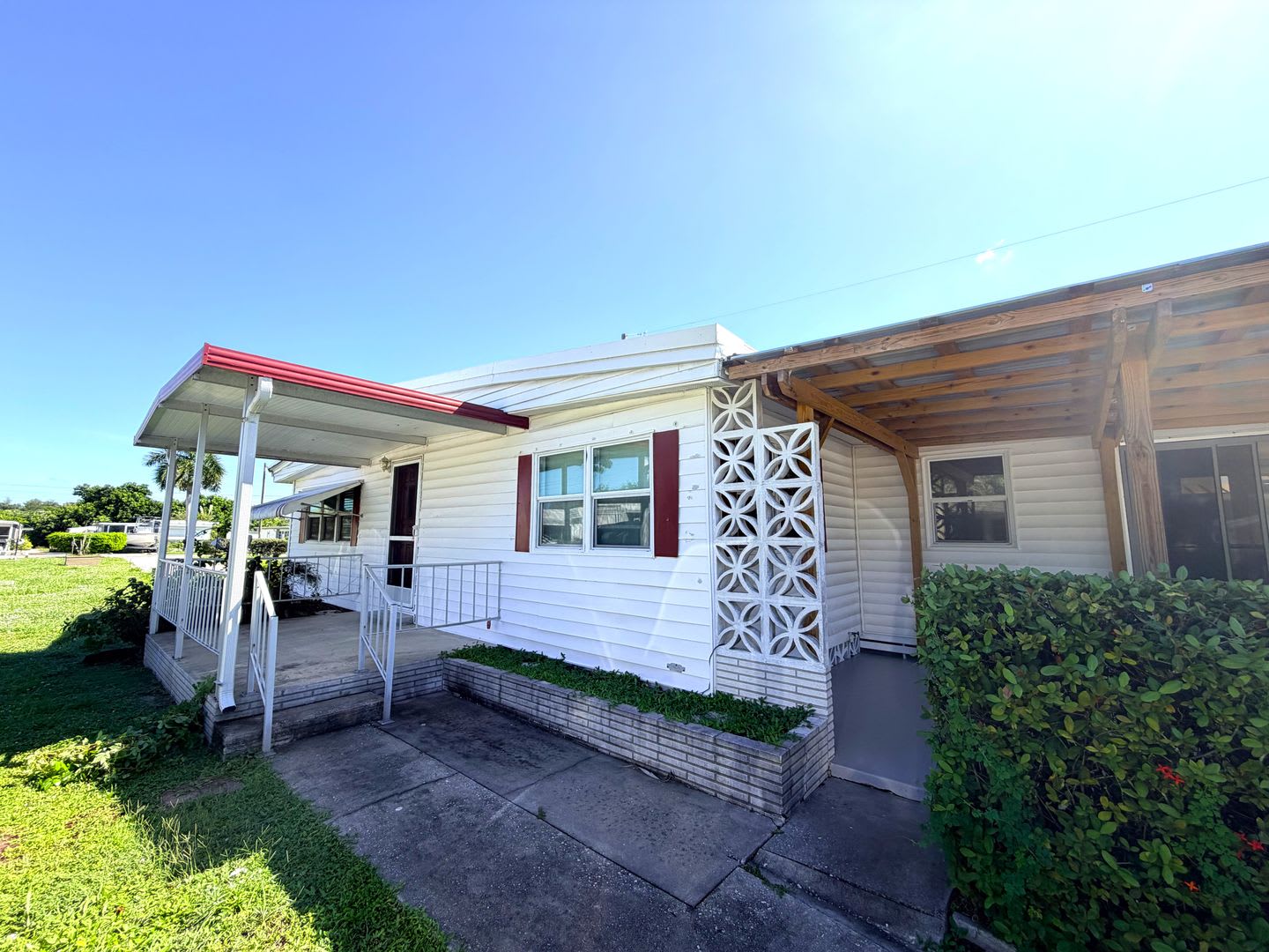 First Month Rent Free 2 1 5 In N Ft Myers Quiet Community – photo 3