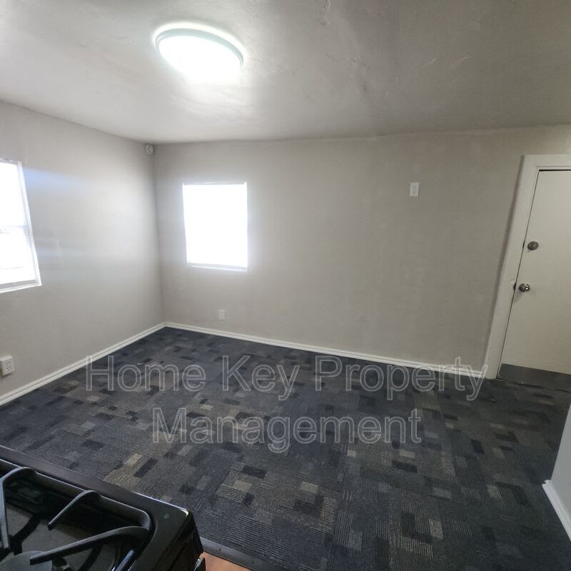 677 W 100 N – photo 3