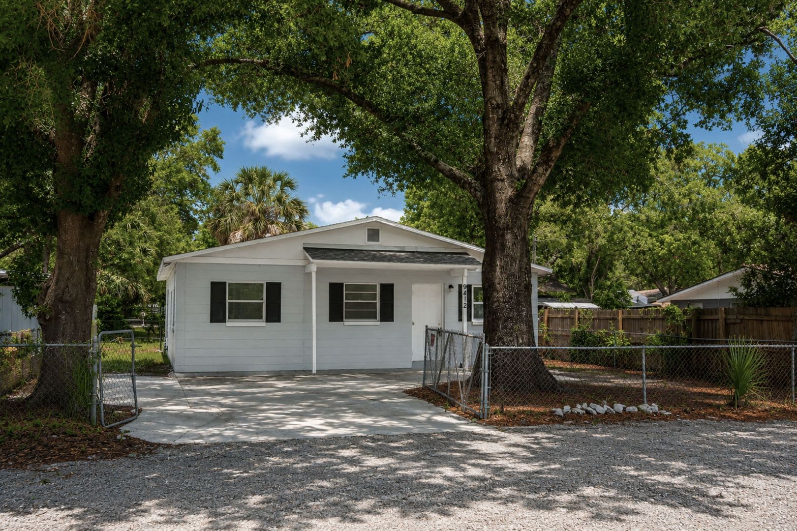 3 Bedroom, 1 Bathroom Home for Rent in Tampa! – photo 3