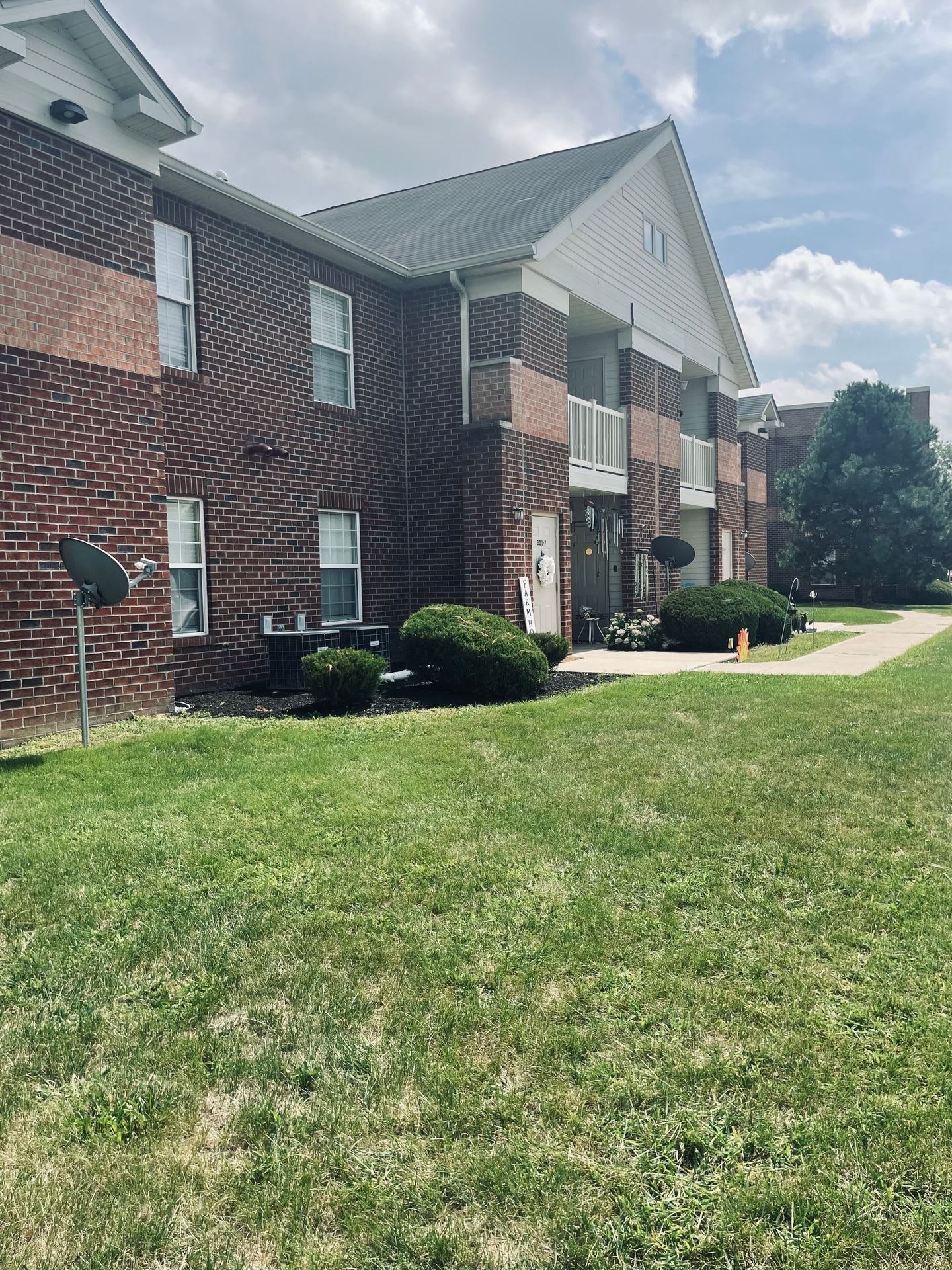 Duck Creek Apartments – photo 1