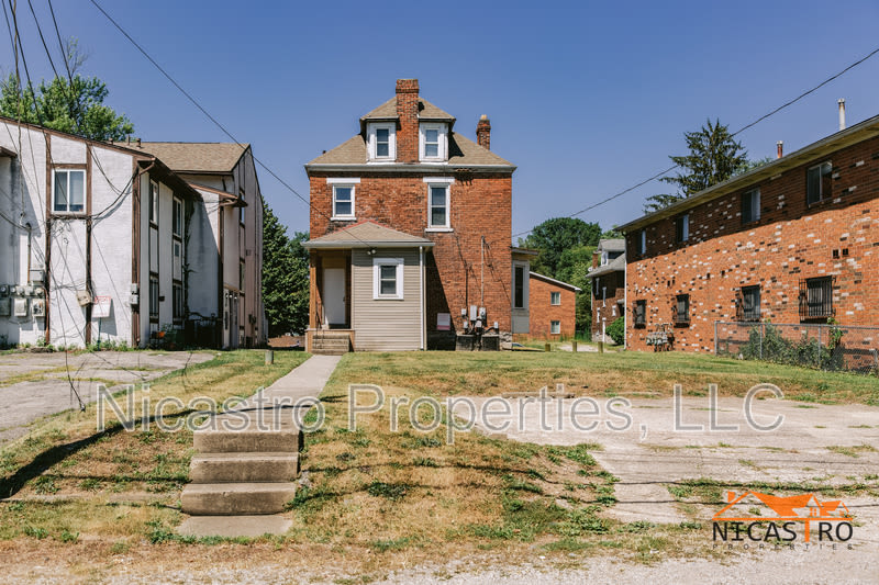 363 E 12th Avenue – photo 3