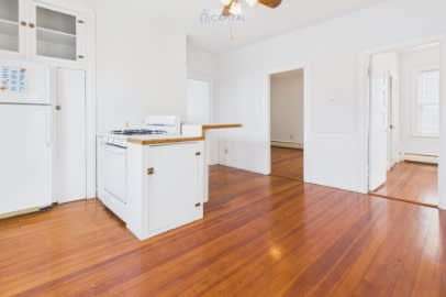 351 Child Street – photo 2