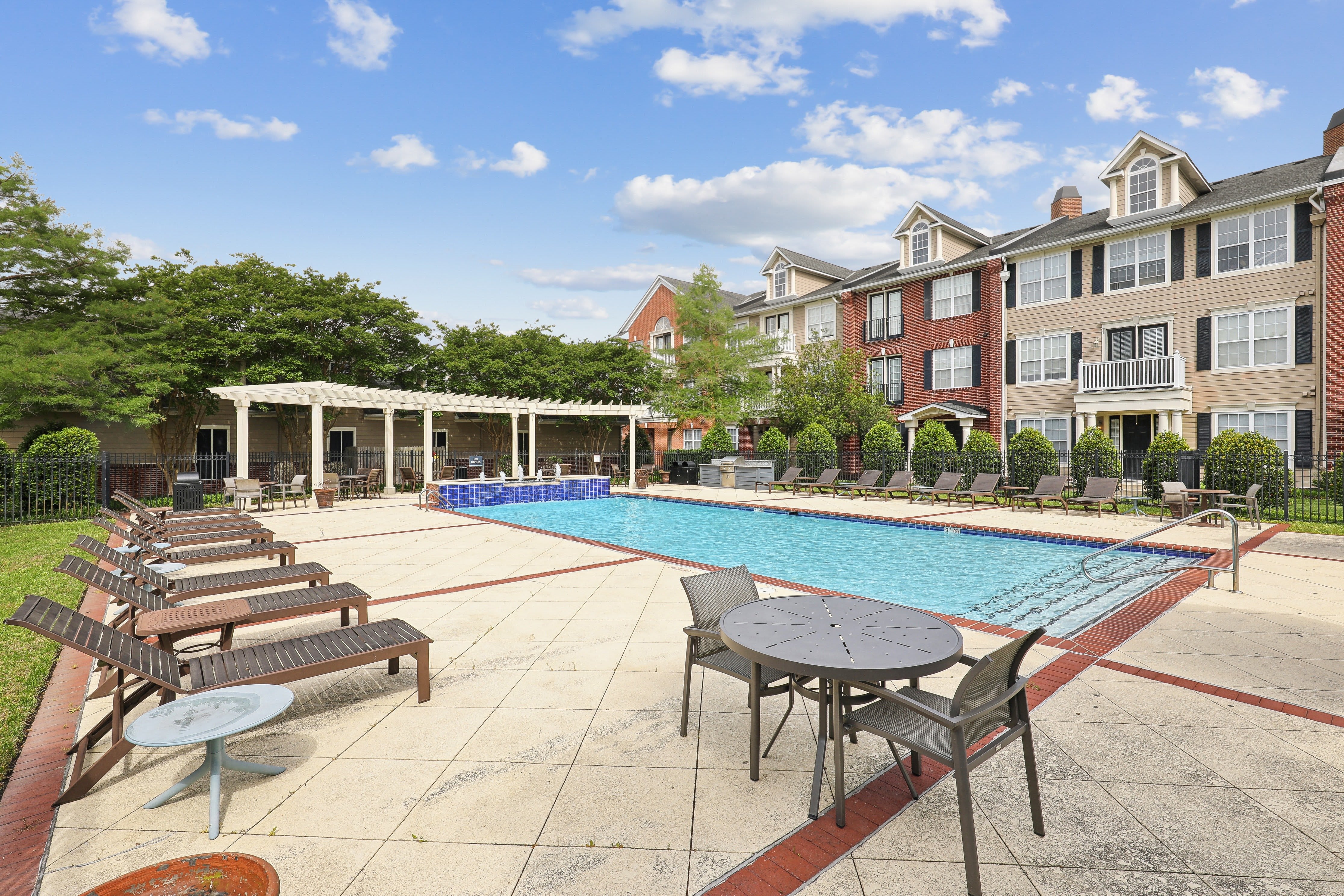 Nav850 at Olde Towne – photo 2