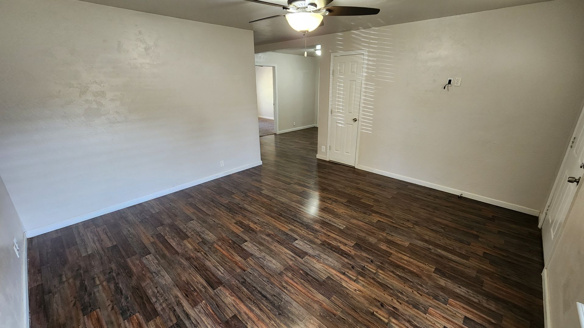 Remodeled 3 bedroom 1 bathroom house in Edmond, OK close to UCO with granite and stainless-steel appliances – photo 2