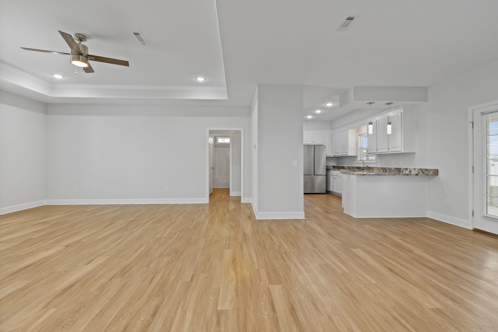 Move In Incentive – photo 3