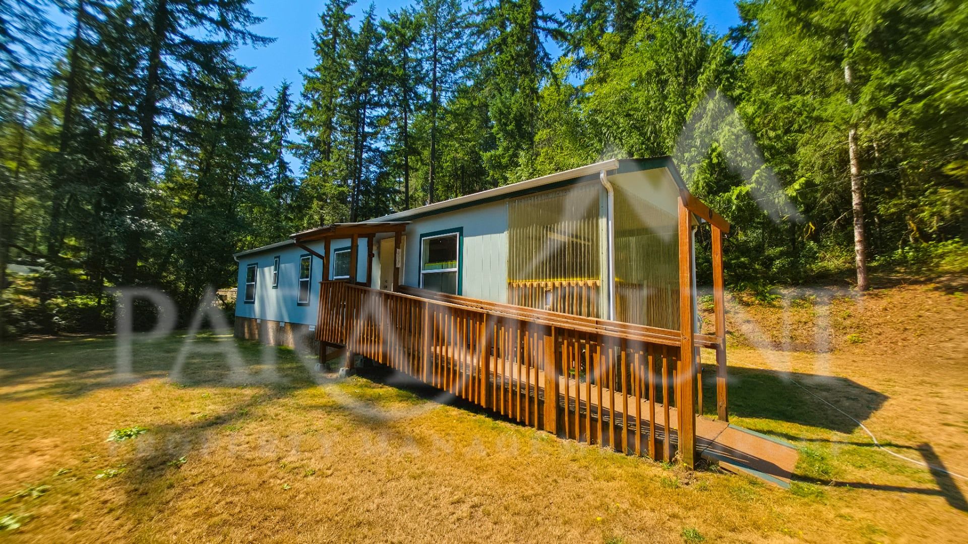 Cozy 2-Bedroom with Expansive Yard! – photo 2