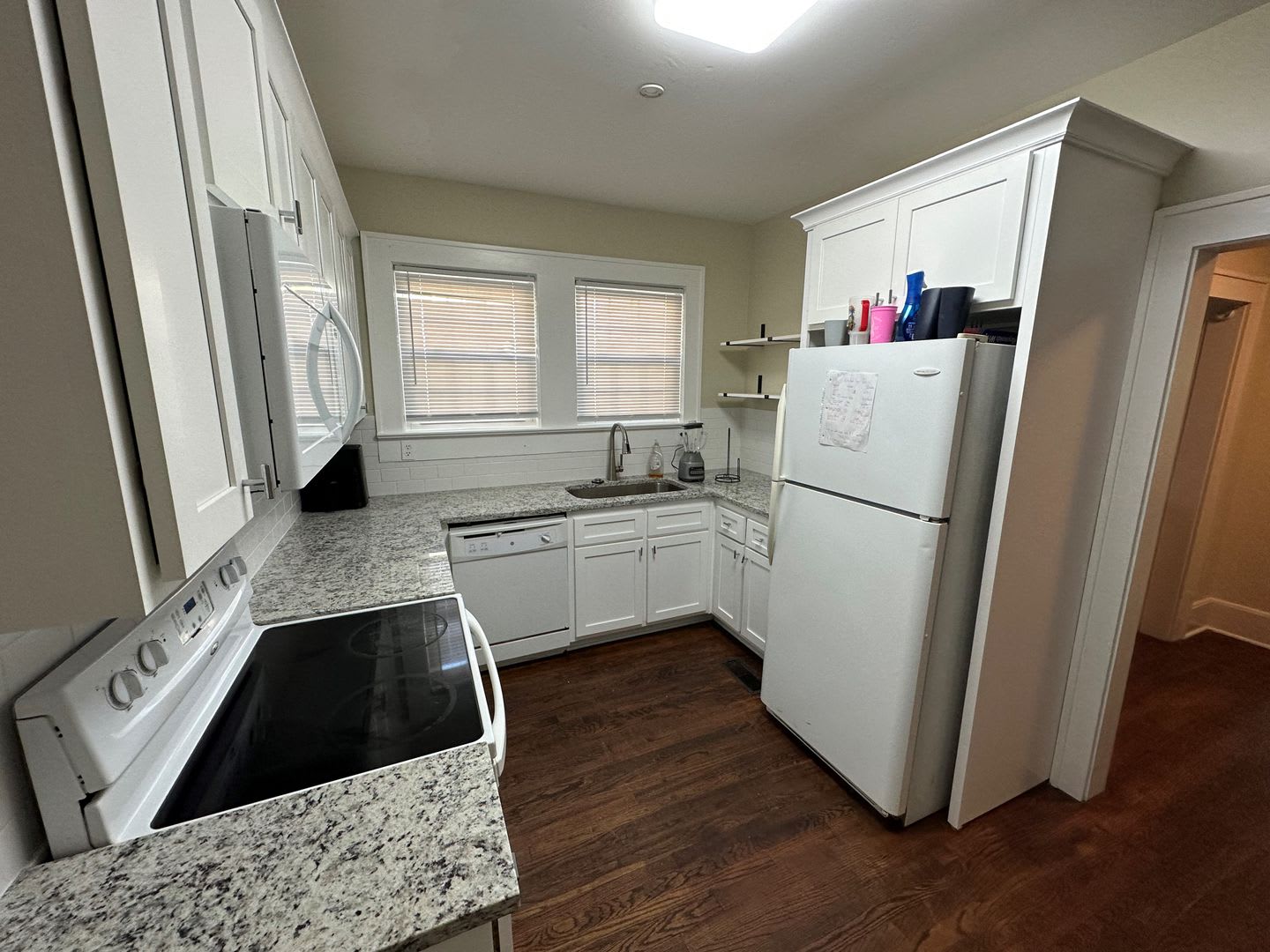 Leasing for Fall 2026 – photo 4