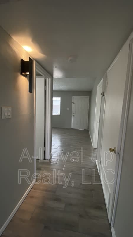 5745 South Southland Boulevard 5 – photo 4