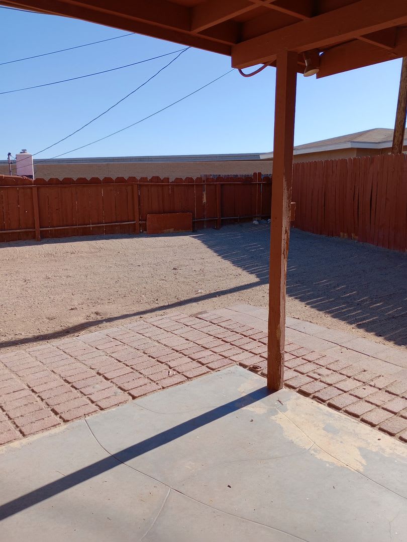 Quiet 3 bedroom on Virginia Way – photo 2