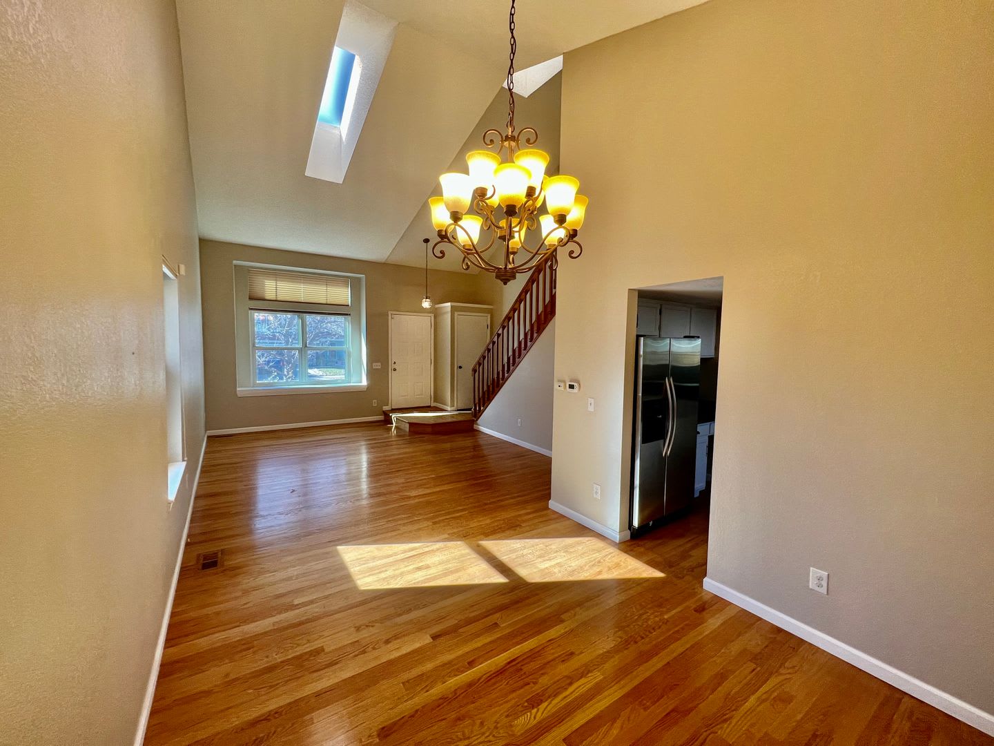 Beautifully Renovated Home Near Meadow Lake Park – photo 5
