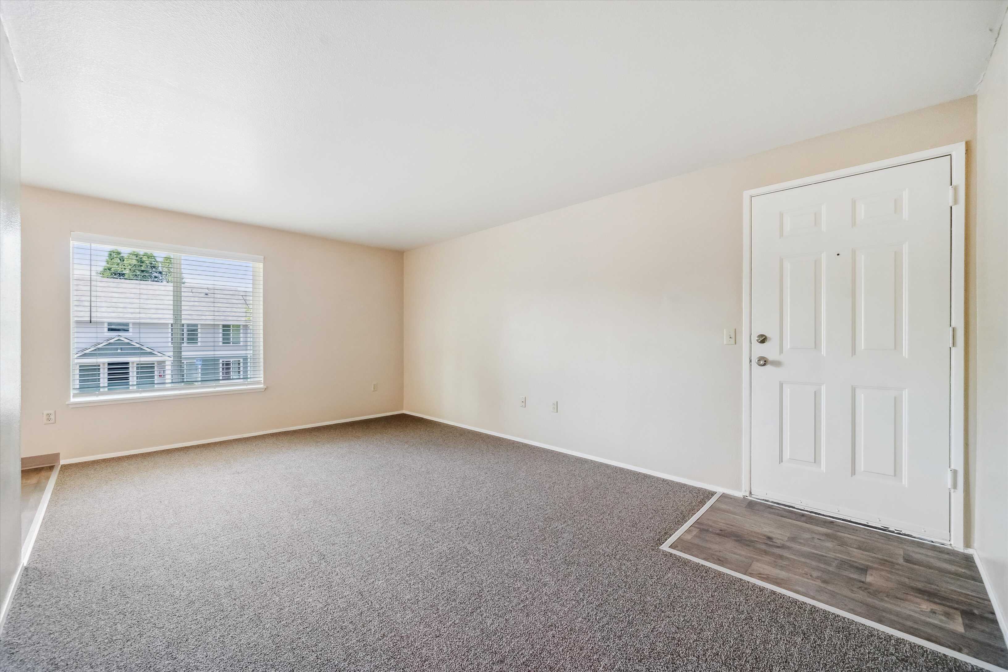 Bristol Court Apartments – photo 5