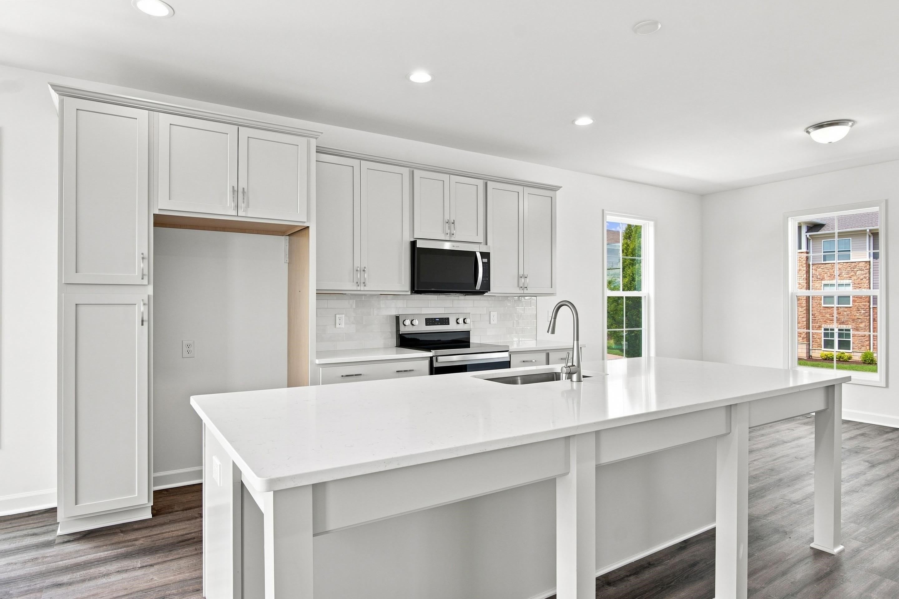 325 Quin W Stuart Boulevard – photo 5