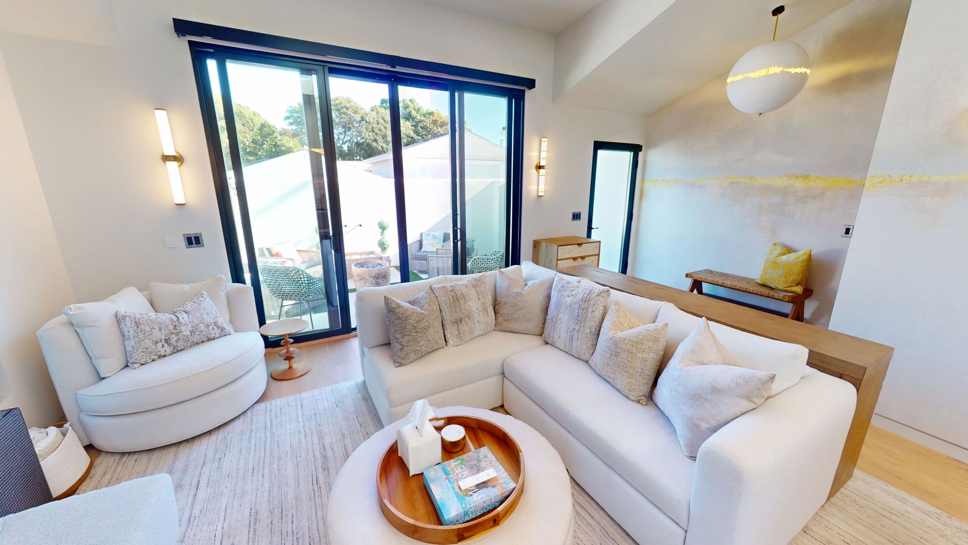 Elevated Living Fully Furnished – photo 3
