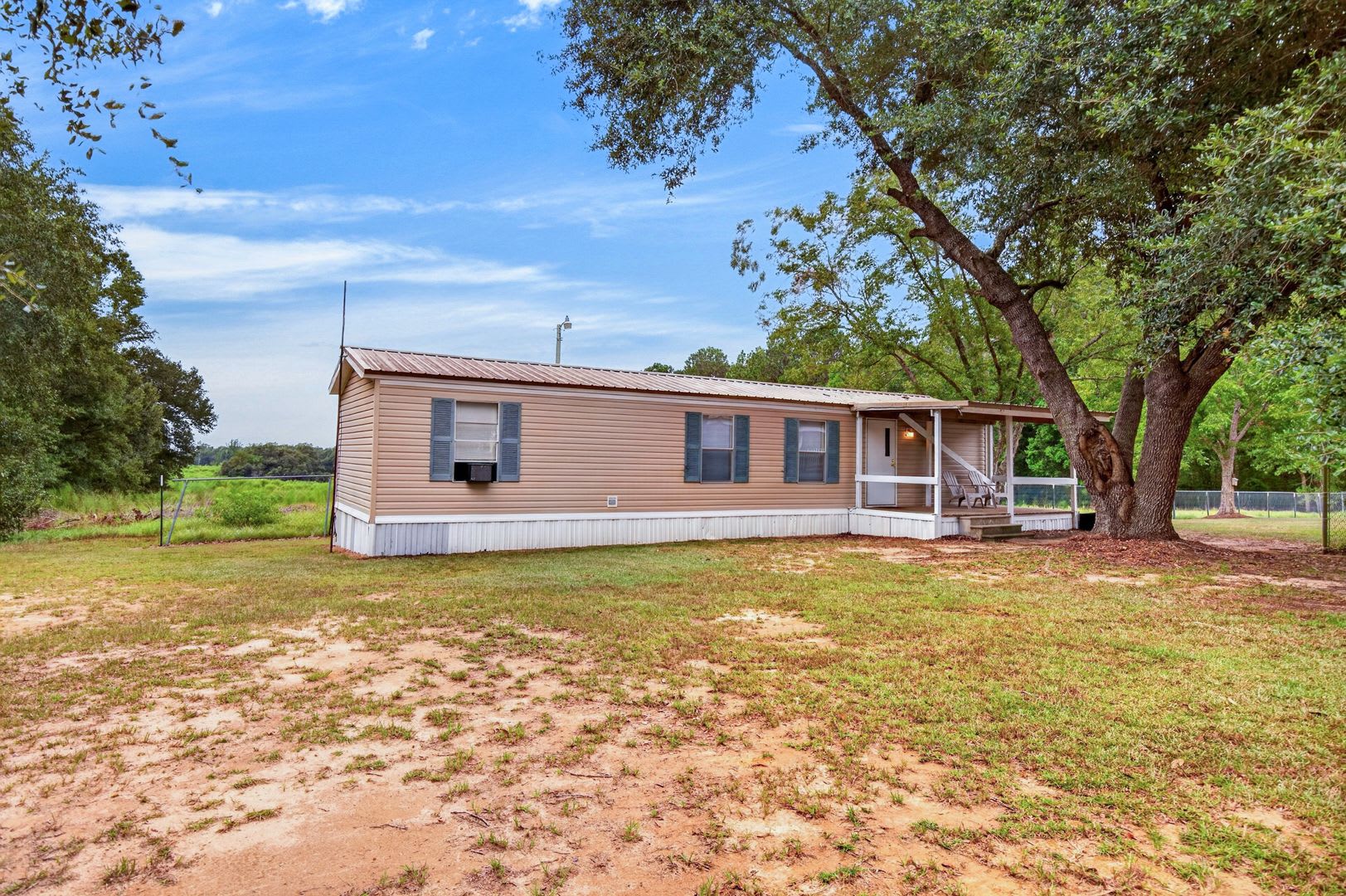 Cute 2 bedroom 1 bath mobile home in Lucedale – photo 3