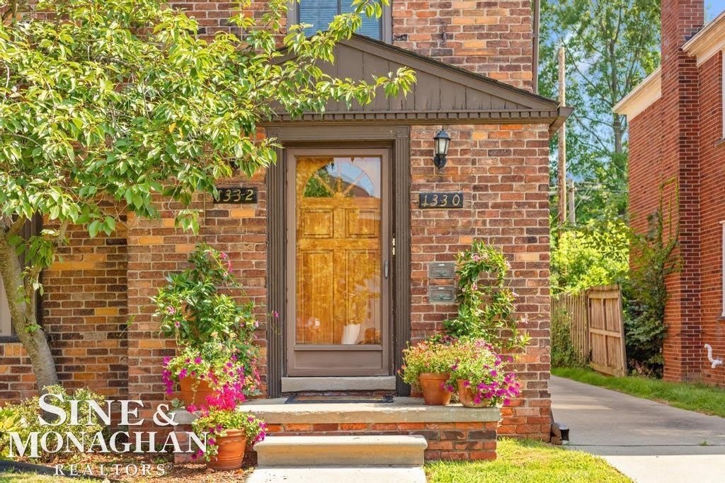 1332 Somerset Avenue – photo 2