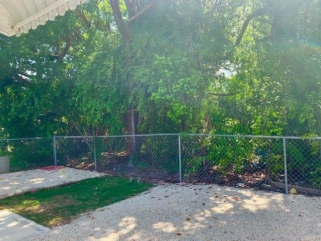 579 Beach Road – photo 3