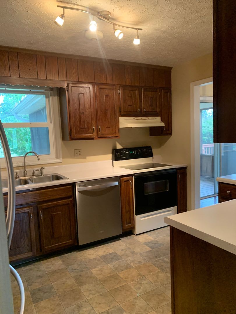 3 Bedroom, 2 Bath House – photo 4