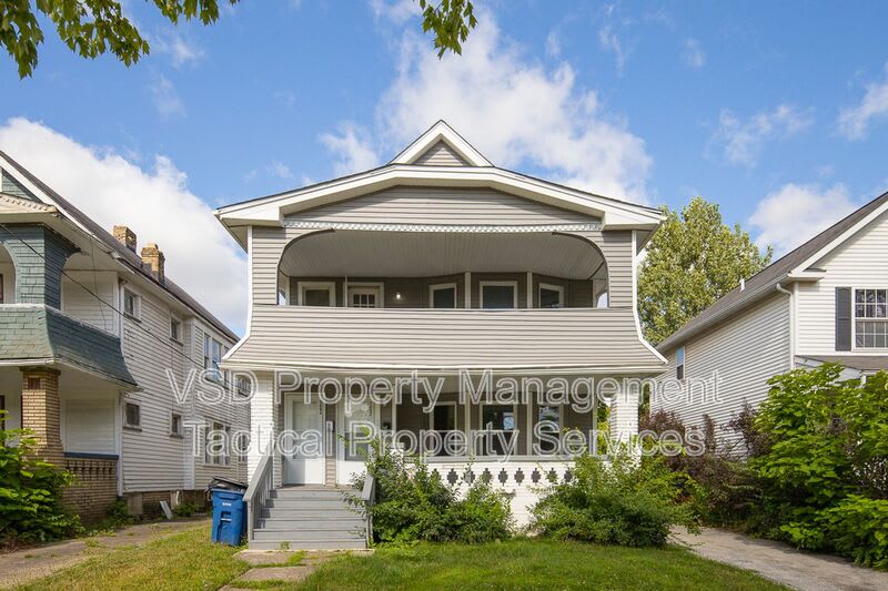 3692 E 147 St – photo 1
