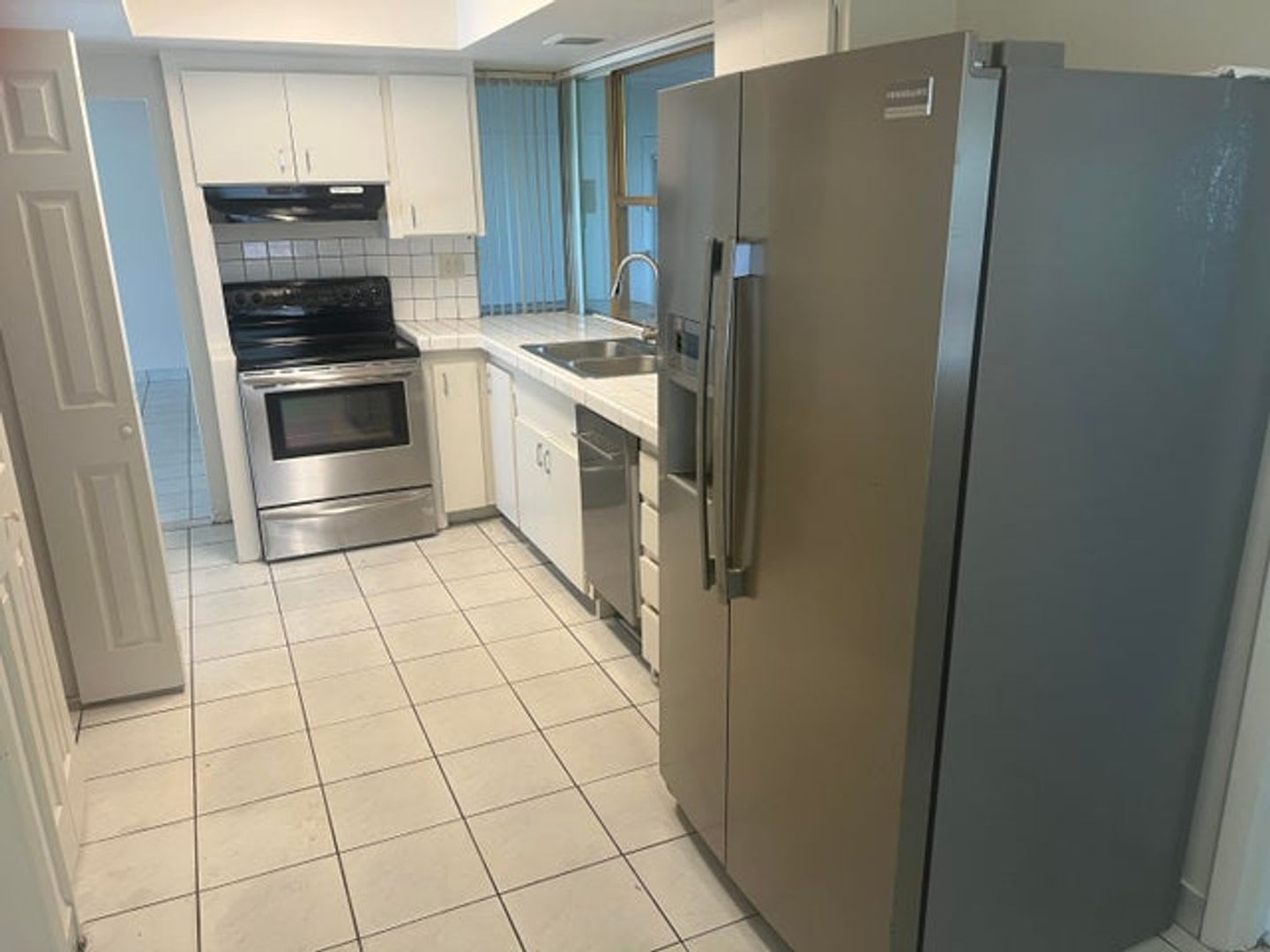 4004 E Shore Road, Miramar, FL 33023 – photo 2